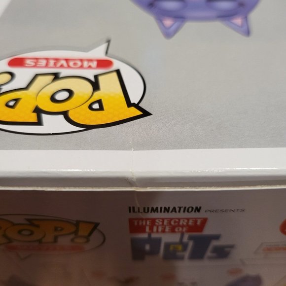 Illumination Presents The Secret Life of Pets Chloe (Flocked) Funko Pop - Picture 8 of 12